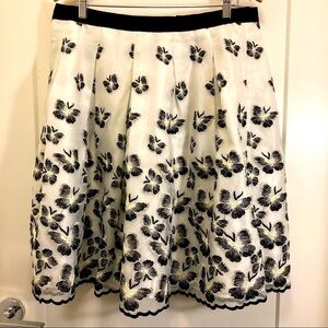 TALBOTS Sz 14P Embroidered Butterfly Pleated Knee Length Lined Zipper  Skirt